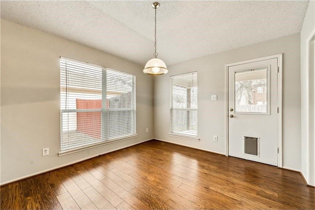 1004 Margaret Dr - Photo 5 of 22