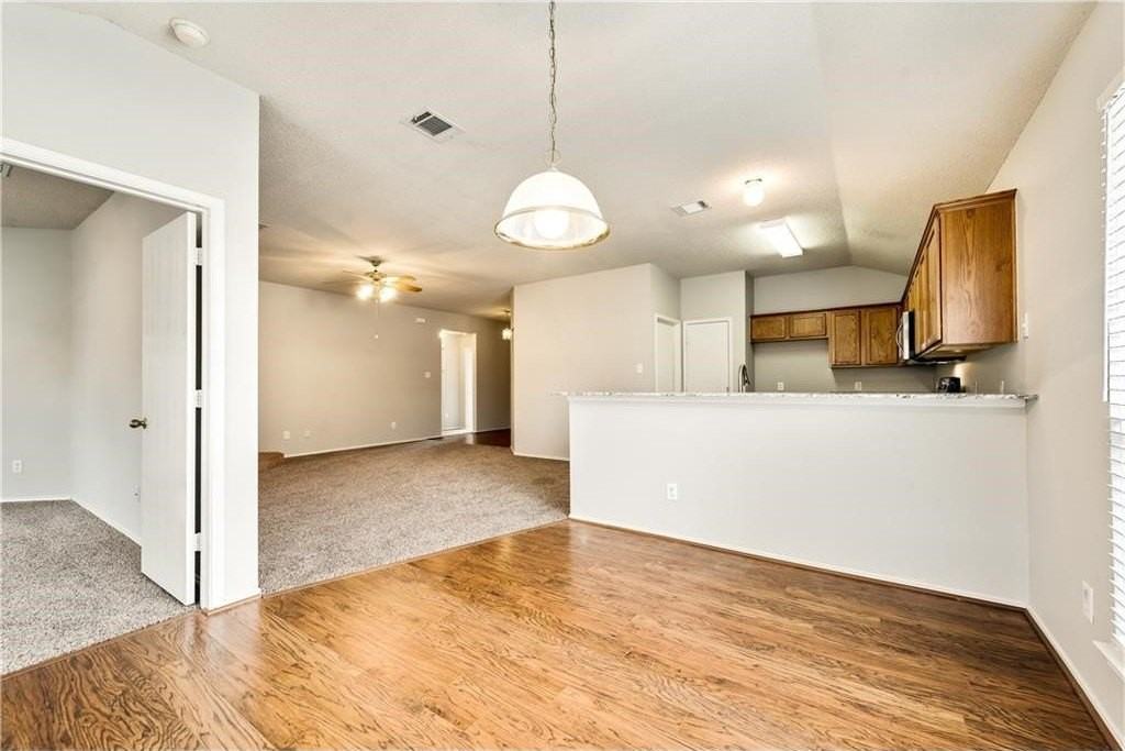 1004 Margaret Dr - Photo 6 of 22