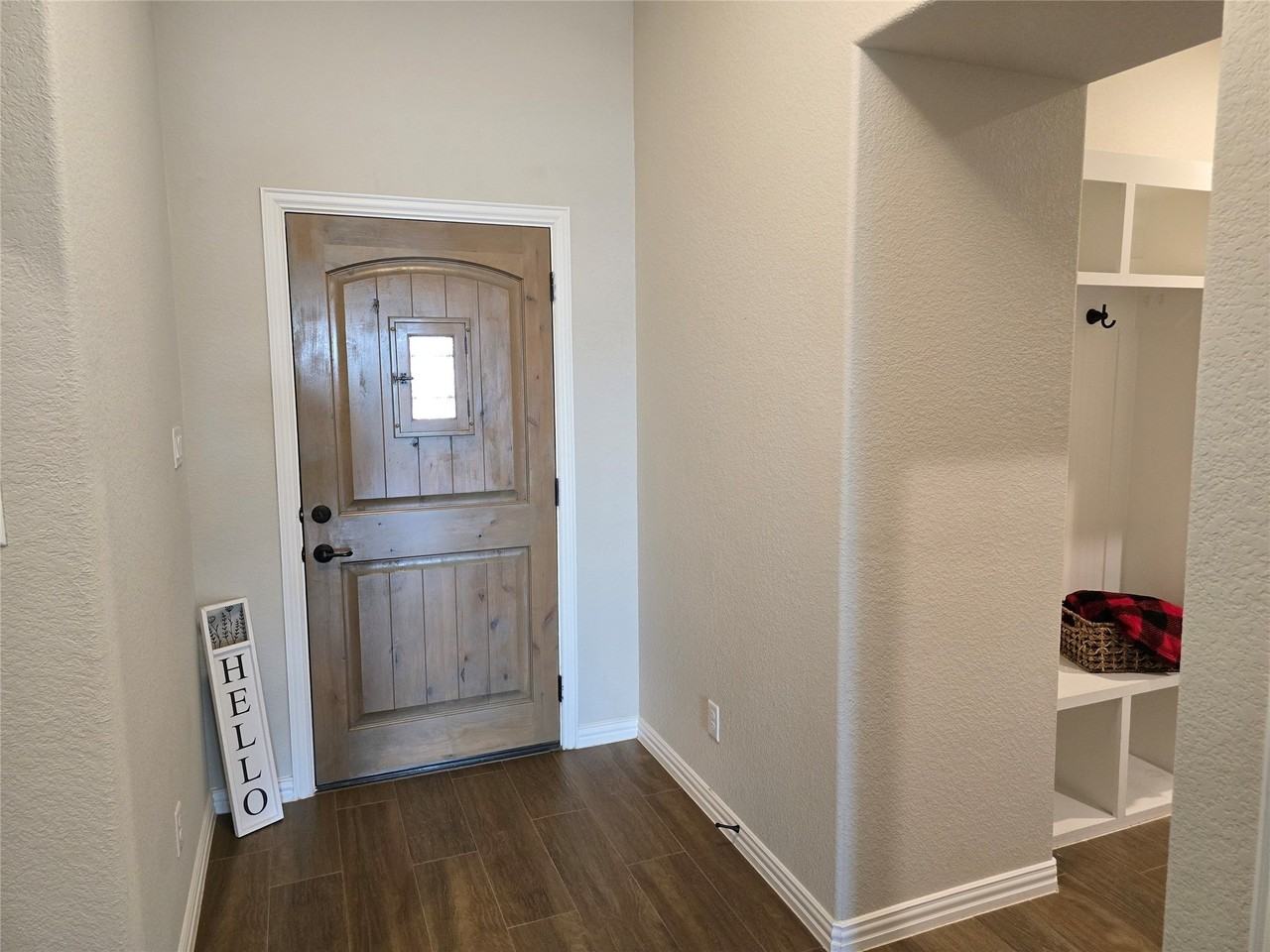7608 Rothbury Dr - Photo 2 of 33