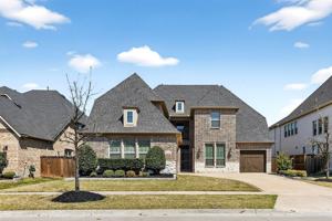 featured image of 3848 Covedale Blvd