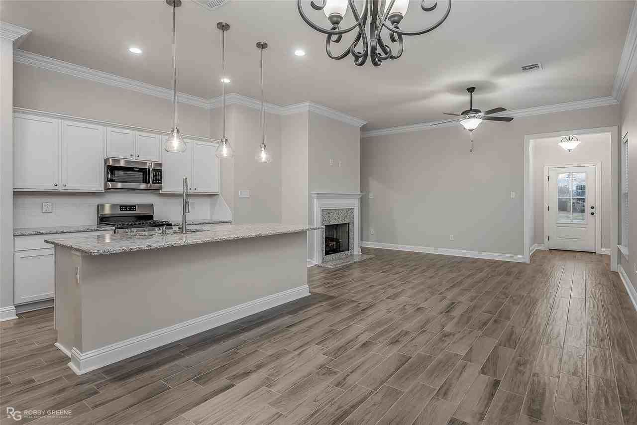 1920 Valdemar Pl - Photo 6 of 25