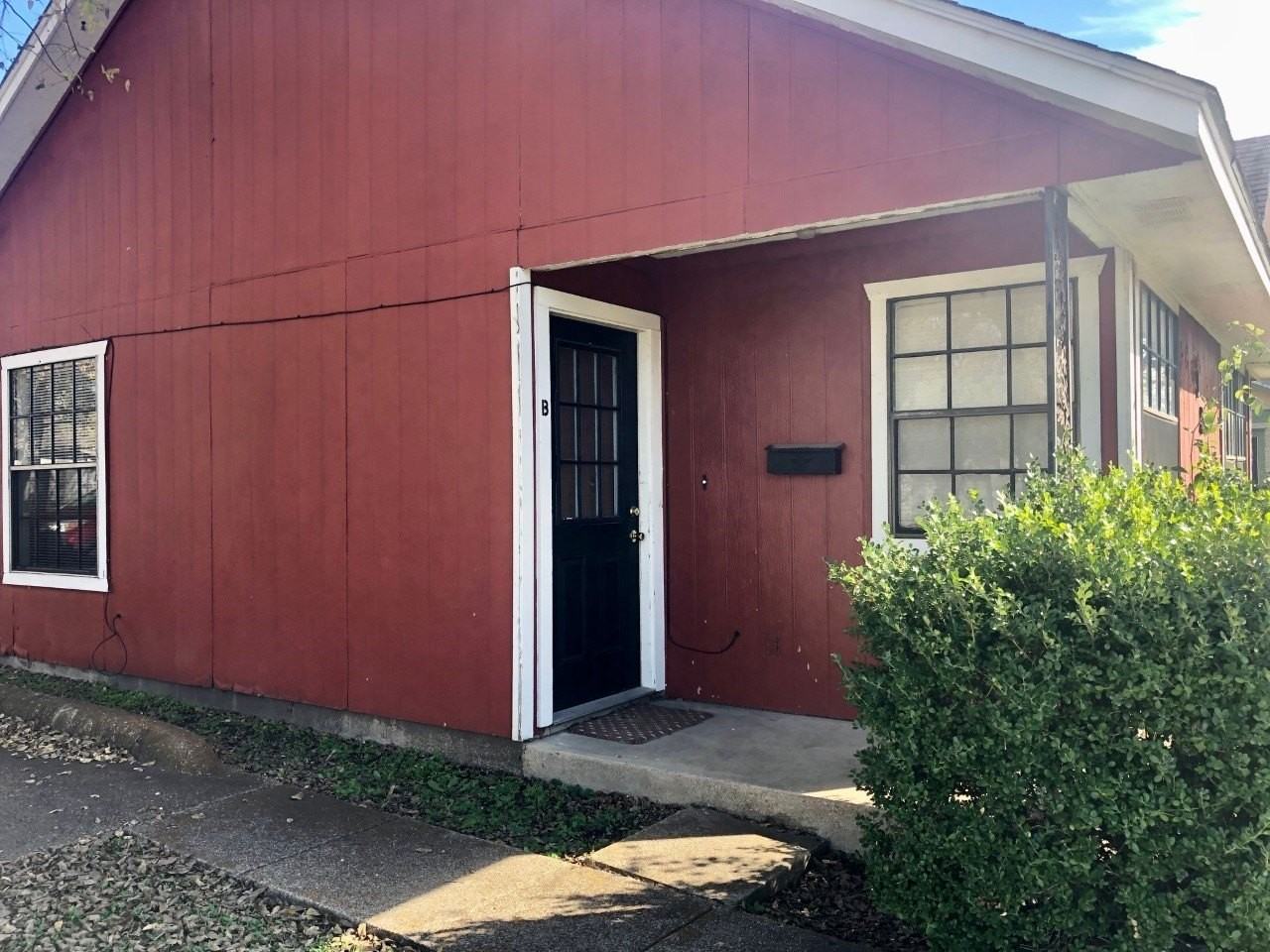 1508 N Preston St - Photo 3 of 25
