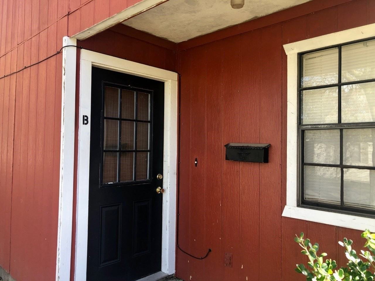 1508 N Preston St - Photo 5 of 25
