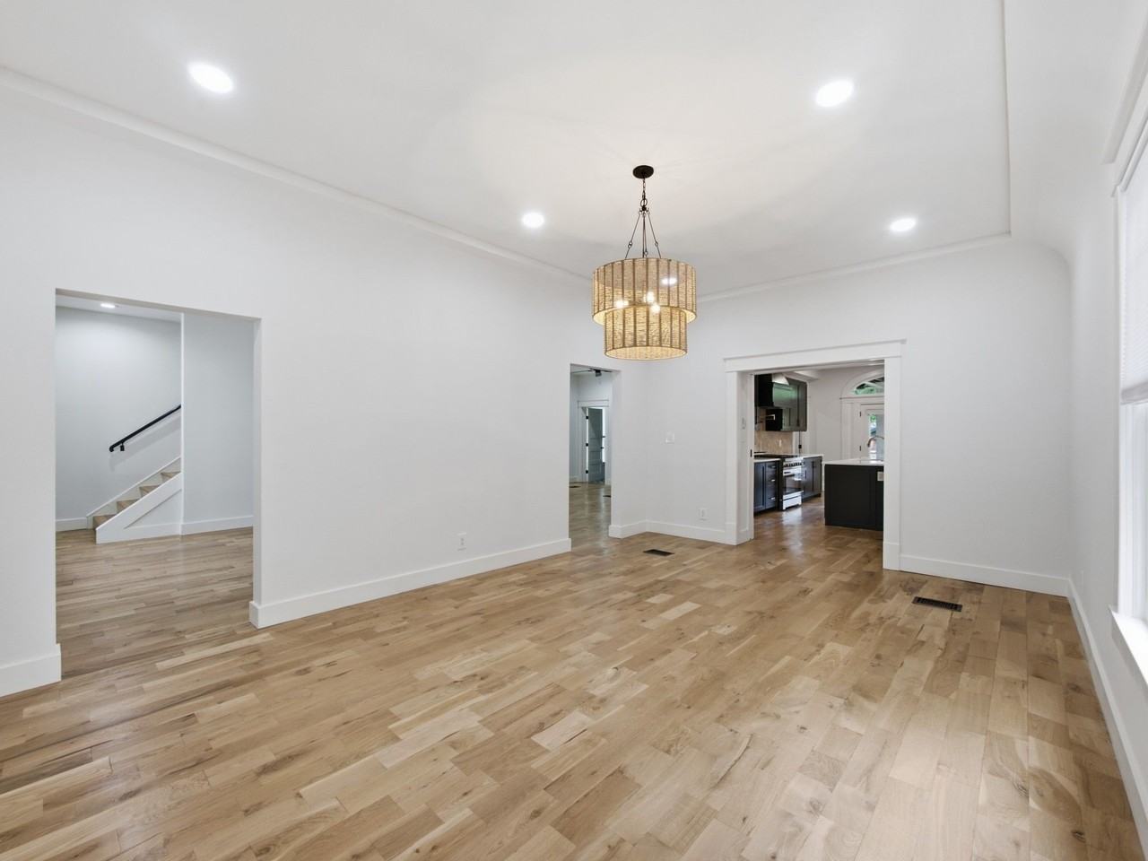 1209 Kings Hwy - Photo 7 of 27