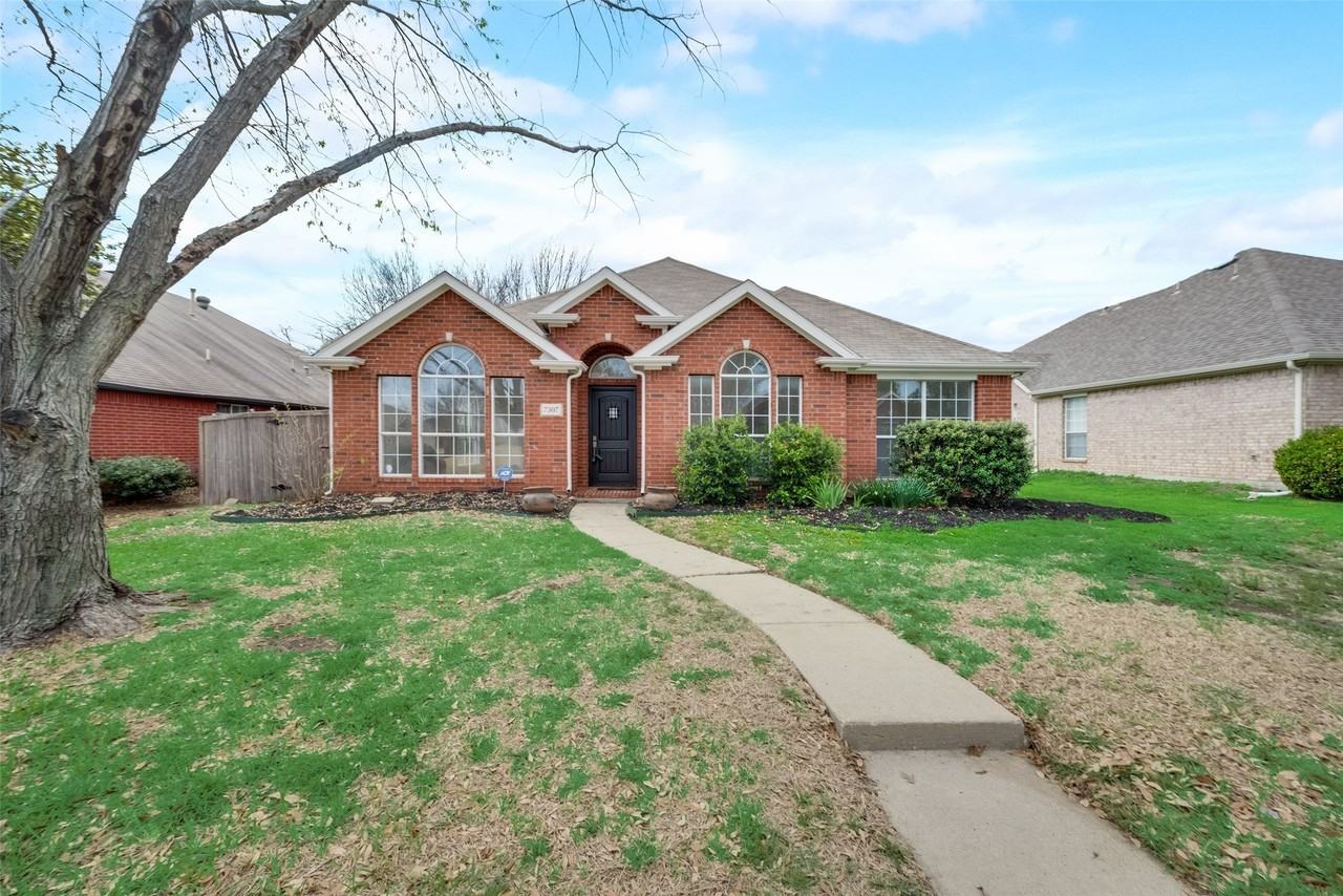 7307 Cresson Dr - Photo 2 of 21