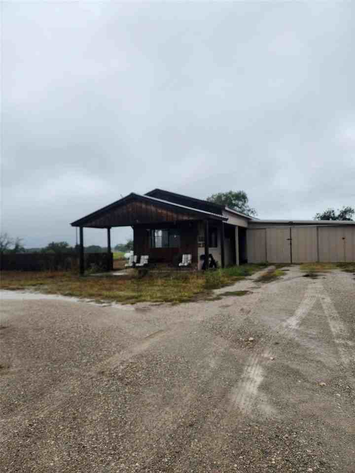 3310 Highway 573 - Photo 3 of 12