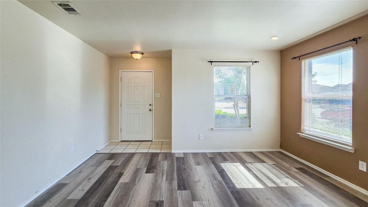 12453 Peak Cir - Photo 3 of 23