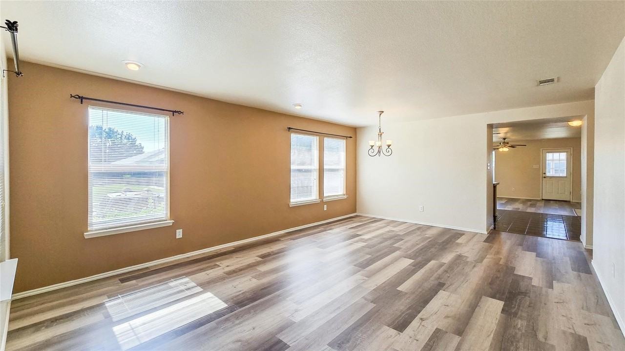 12453 Peak Cir - Photo 7 of 23