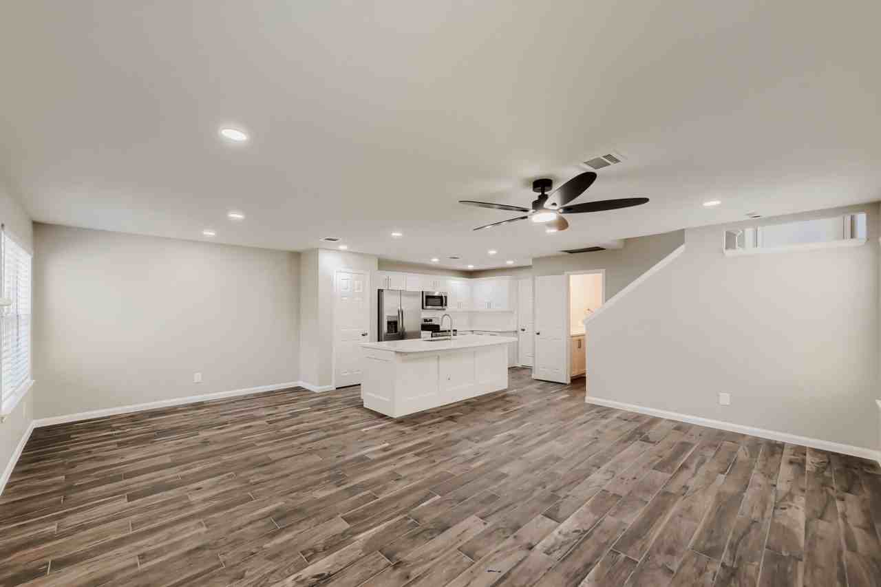 11 Wineberry Pl - Photo 4 of 22