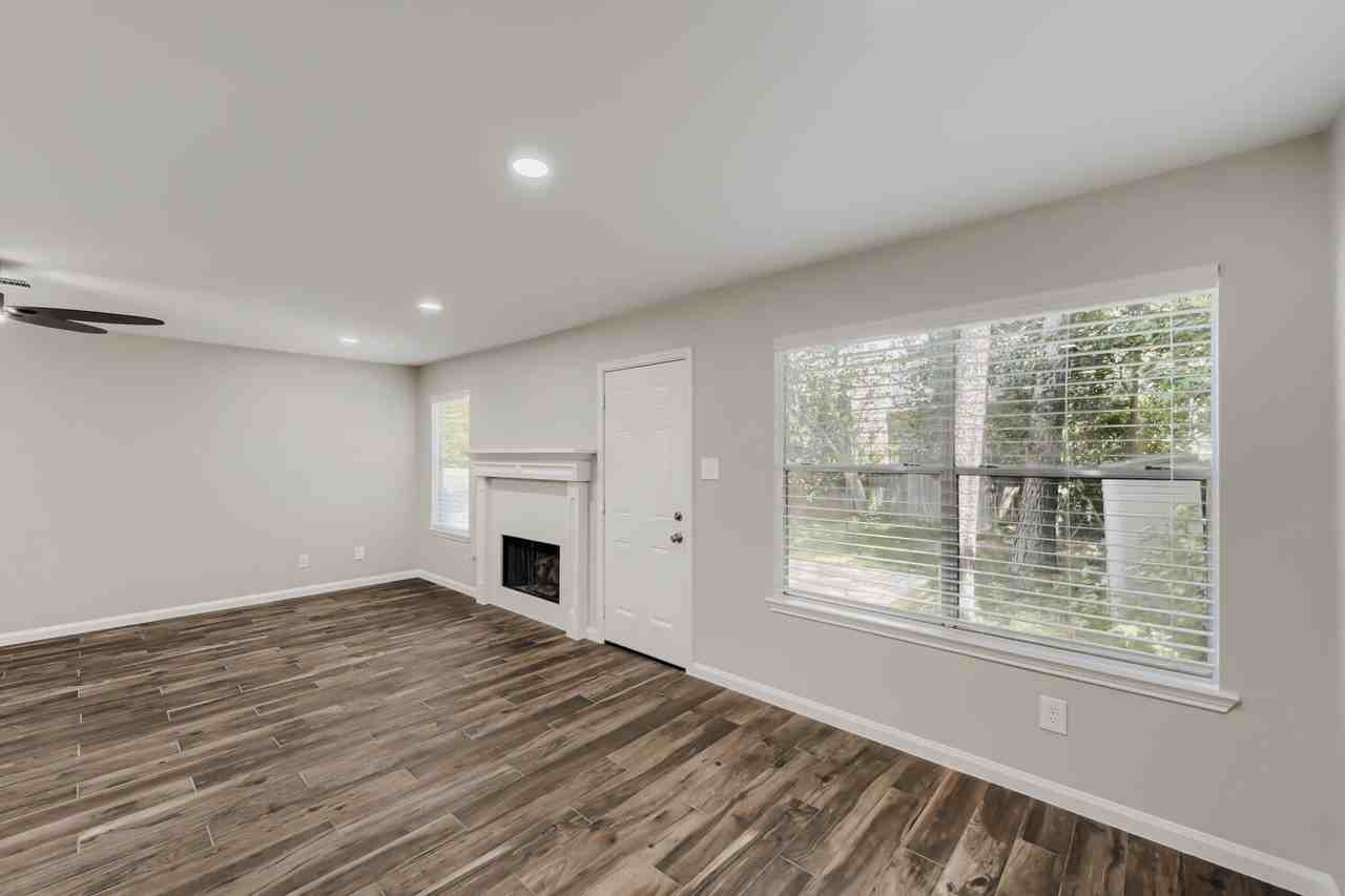 11 Wineberry Pl - Photo 5 of 22