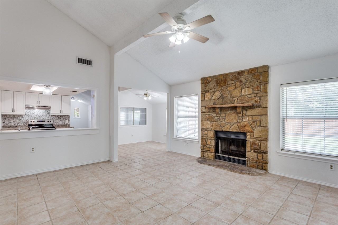 6 Tanager Ct - Photo 7 of 18
