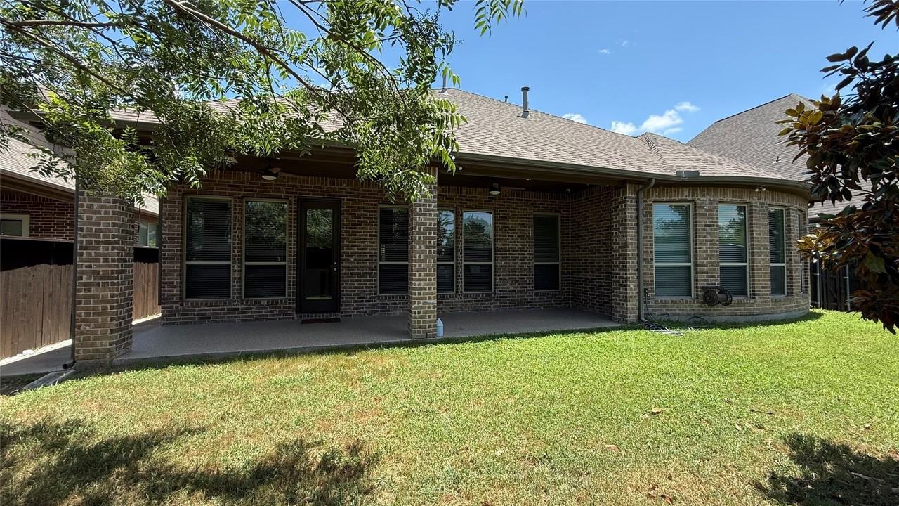 901 Colby Dr - Photo 4 of 6