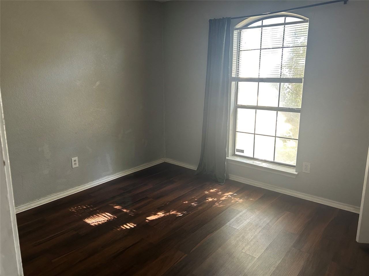 3125 Tina St - Photo 5 of 22