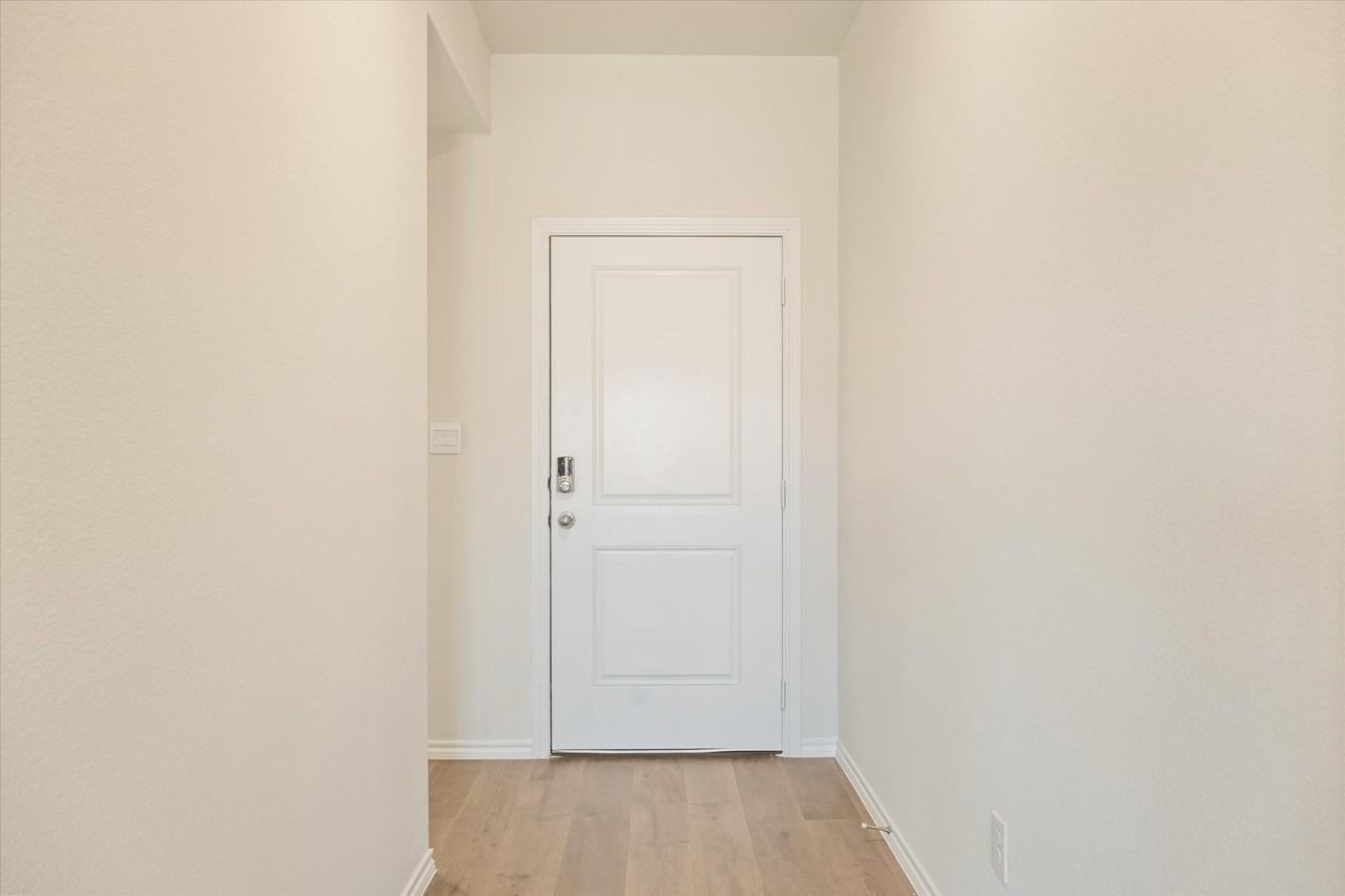 2319 Burleson Rd - Photo 3 of 24