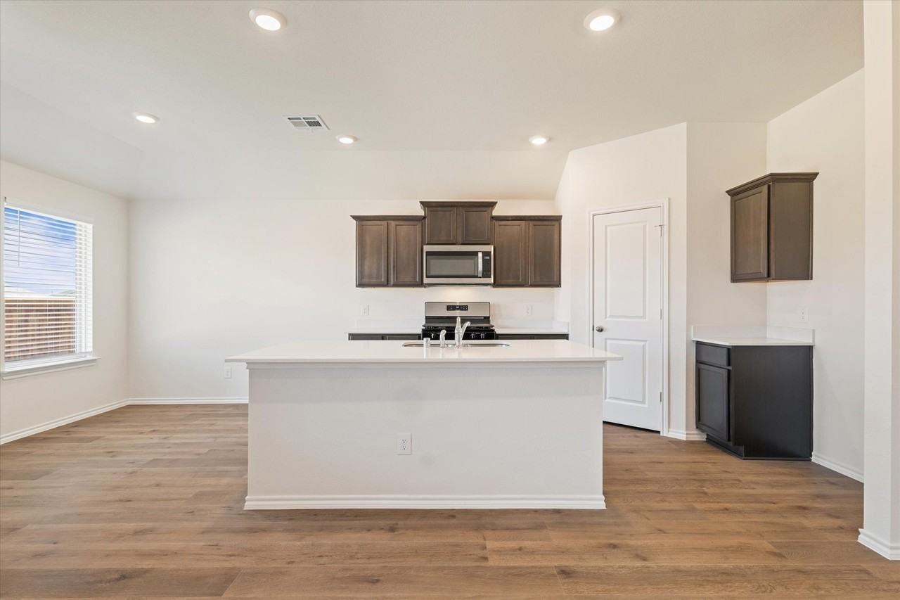 2319 Burleson Rd - Photo 7 of 24