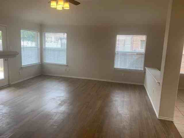716 Mistymoor Ln - Photo 6 of 36