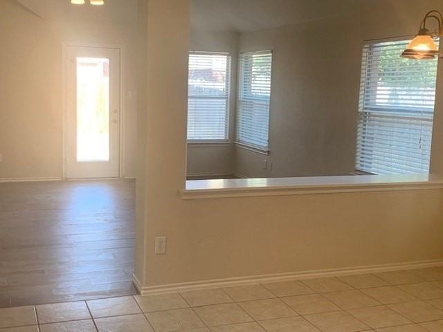 716 Mistymoor Ln - Photo 7 of 36