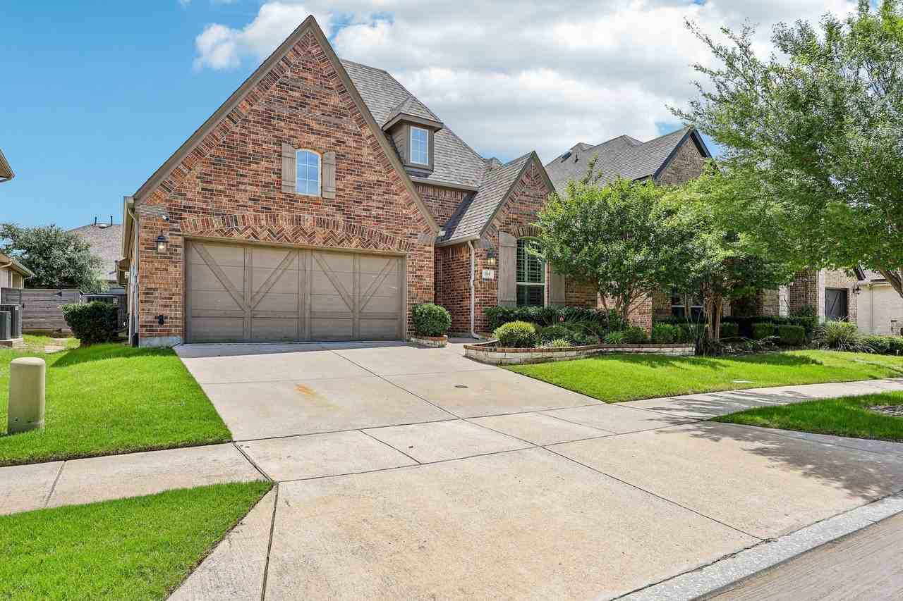 808 Parkland Dr - Photo 2 of 36