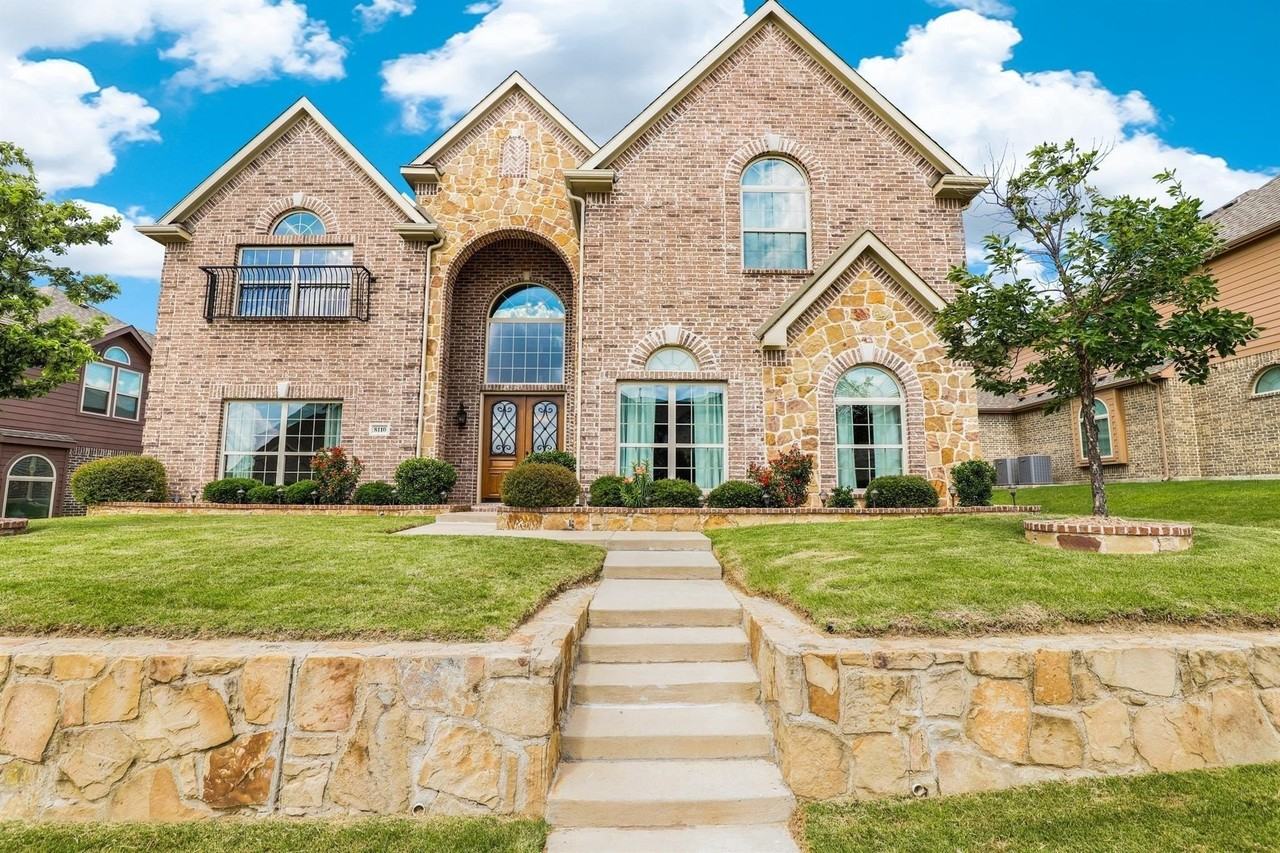 8110 Fenwick Ct