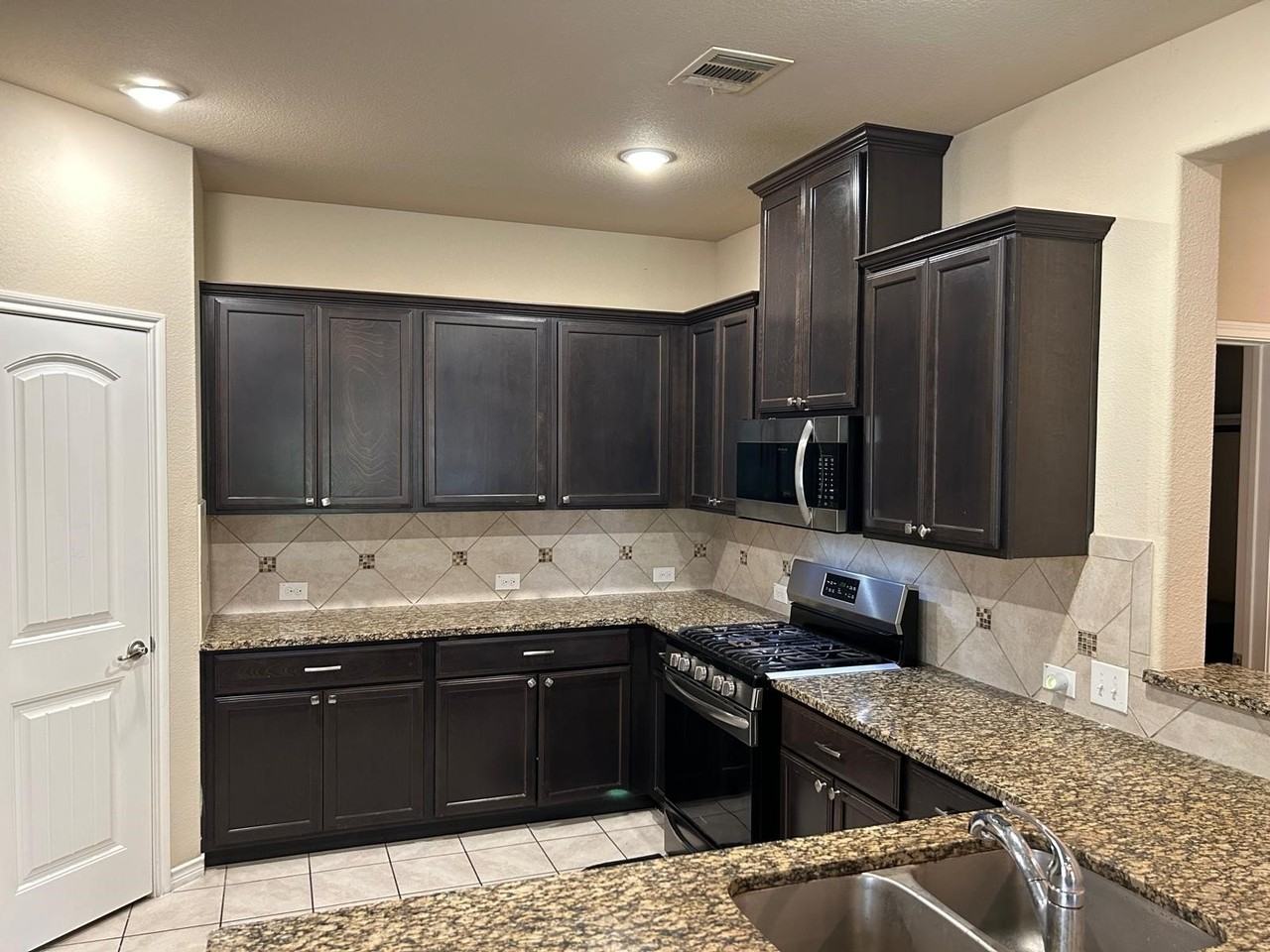 10320 Big Sandy Ct - Photo 3 of 36