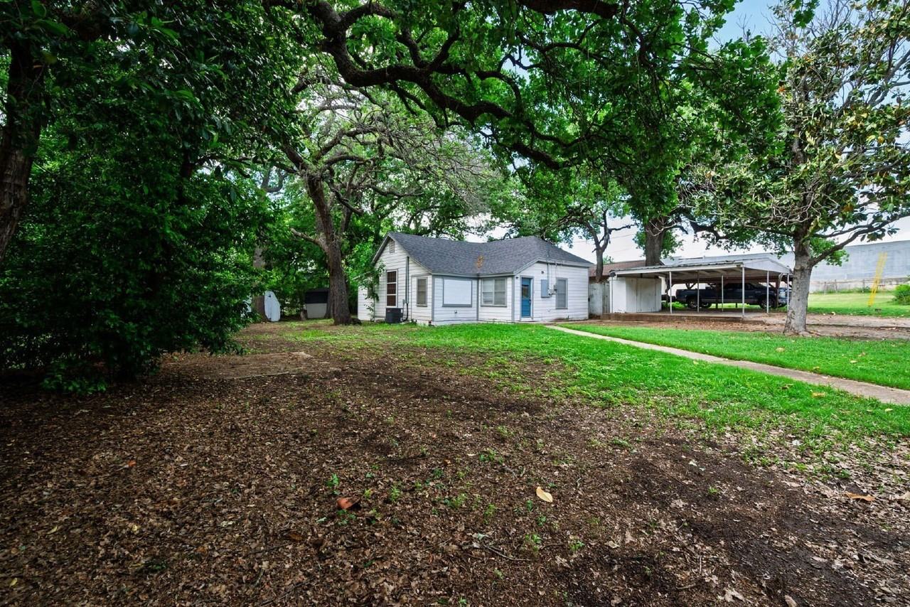 107 Windsor Ct - Photo 4 of 27