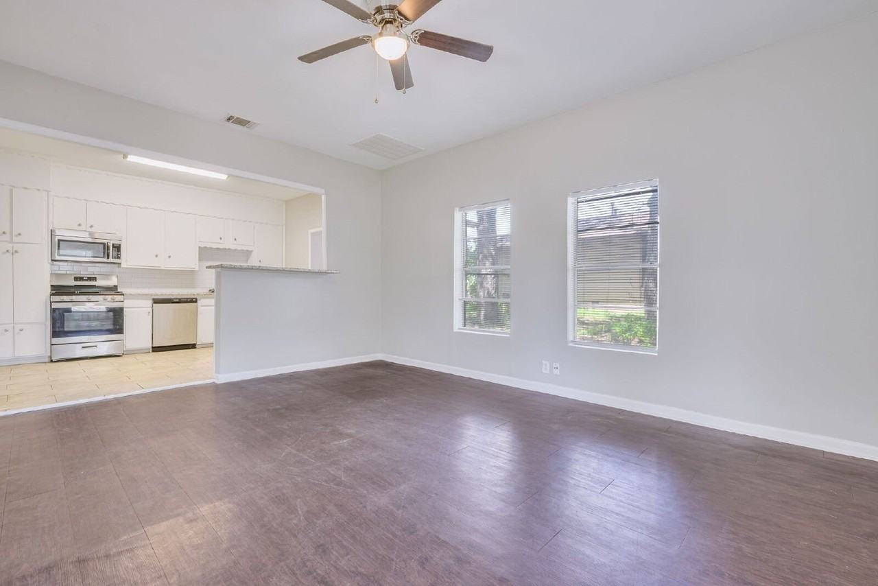 107 Windsor Ct - Photo 5 of 27
