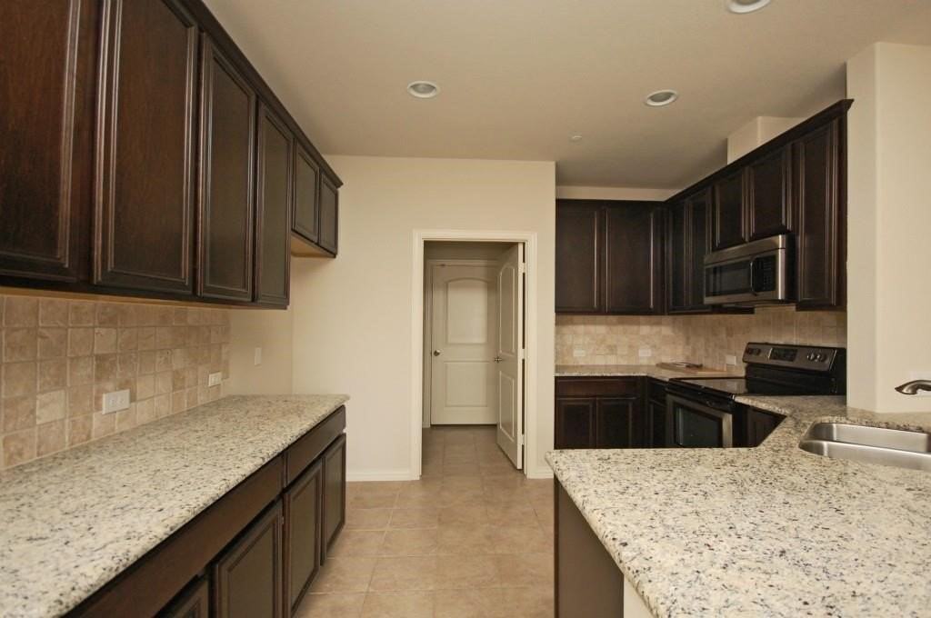 6604 Rutherford Rd - Photo 3 of 12