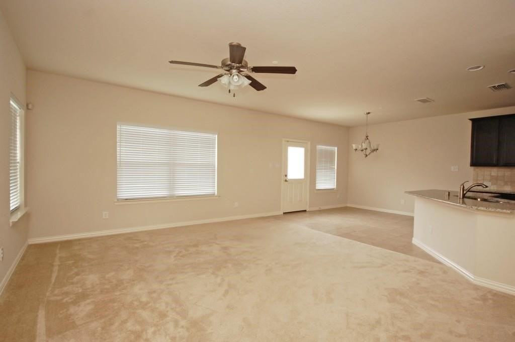 6604 Rutherford Rd - Photo 6 of 12
