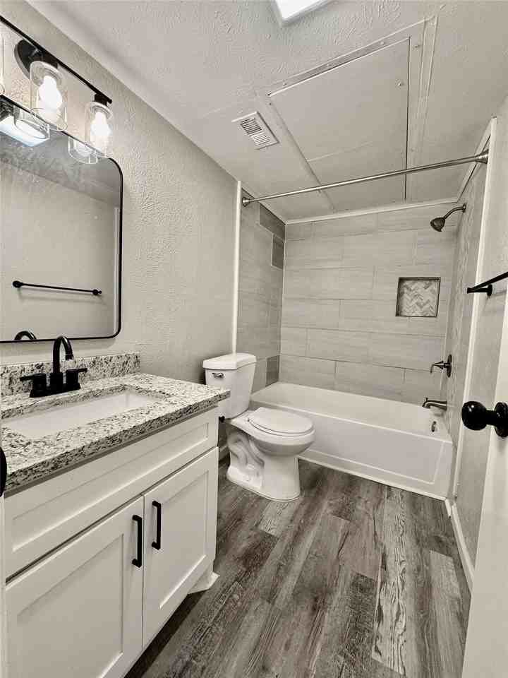 734 Ticonderoga Dr - Photo 6 of 17