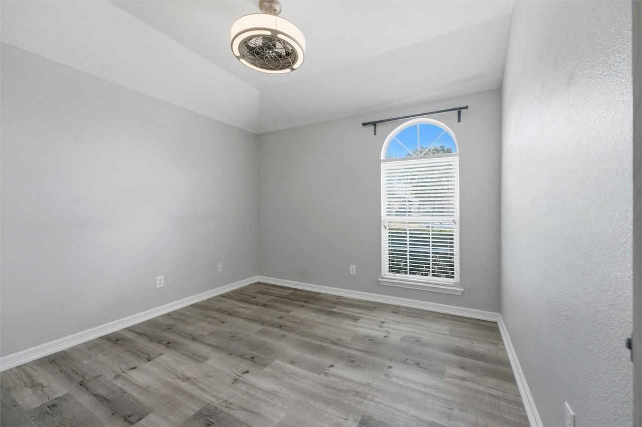 117 Clover Leaf Ln - Photo 7 of 18