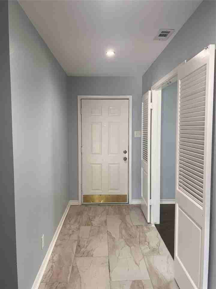 2917 Hickox Rd - Photo 2 of 15