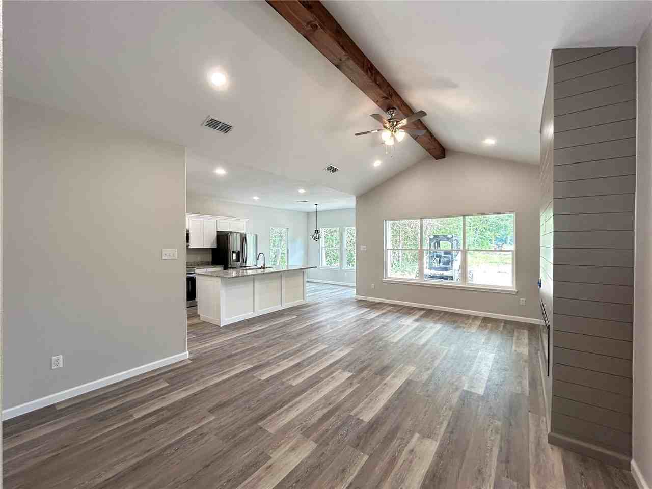 921 Putman St - Photo 2 of 15
