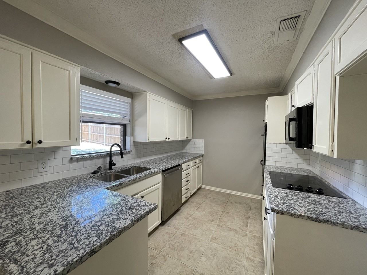 3502 Leighton Dr - Photo 5 of 12