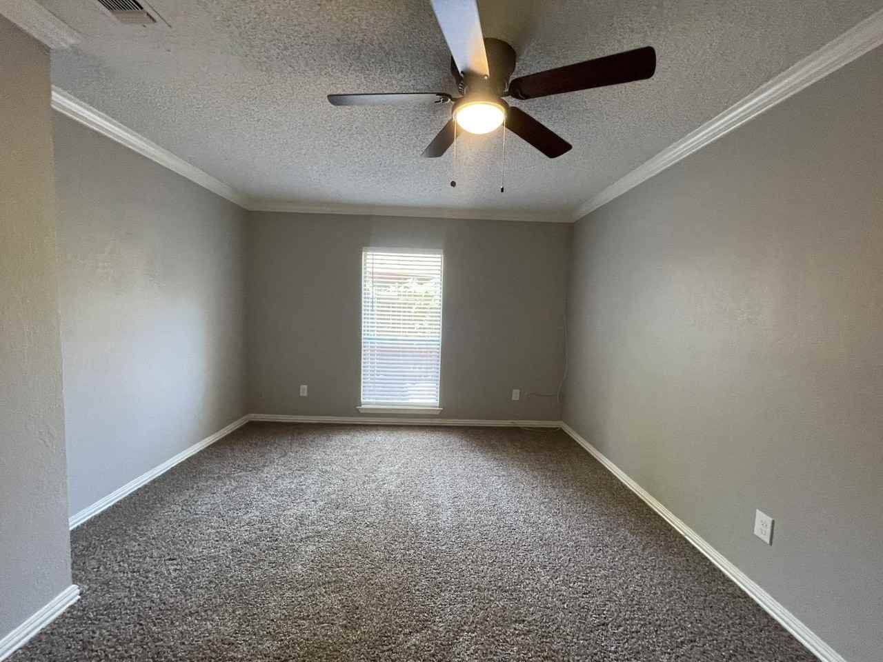 3502 Leighton Dr - Photo 6 of 12