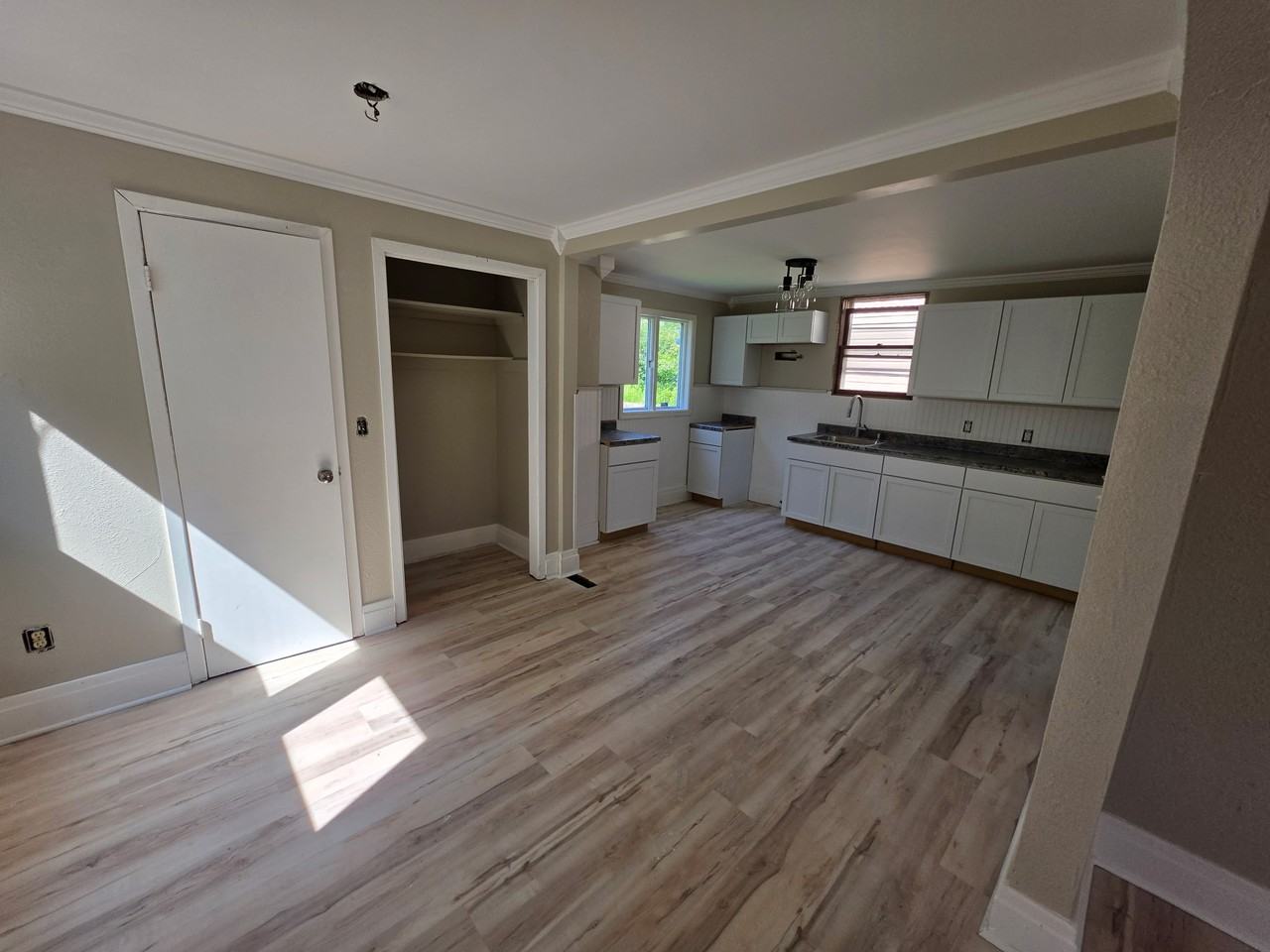 2450 La Salle Ave #1 - Photo 2 of 6