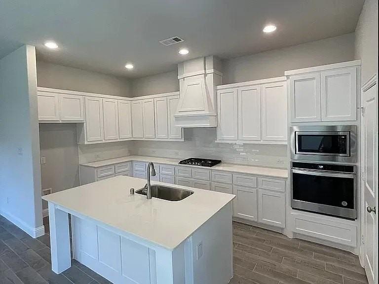 16024 Aquilla Way - Photo 2 of 21
