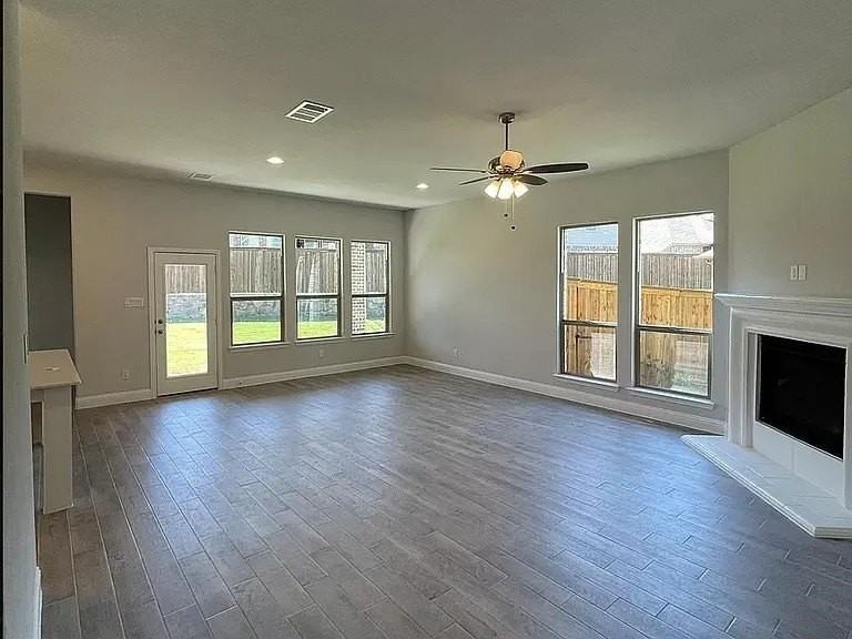 16024 Aquilla Way - Photo 4 of 21