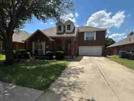 featured image of 7215 Park Hill Trl