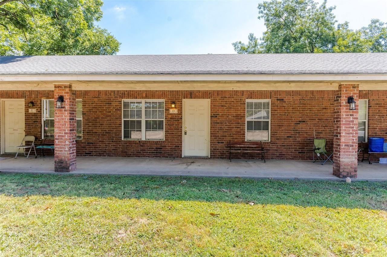 3311 W Fm 813 #B - Photo 3 of 25
