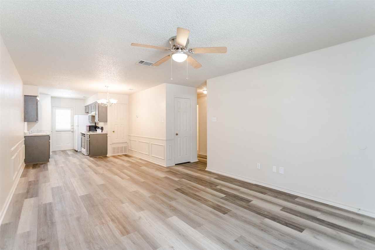 3311 W Fm 813 #B - Photo 7 of 25