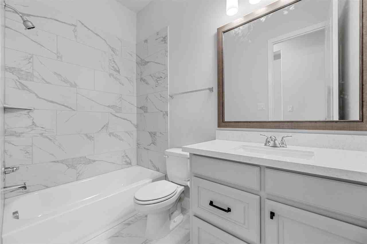 1822 Buckeye Ln - Photo 3 of 38