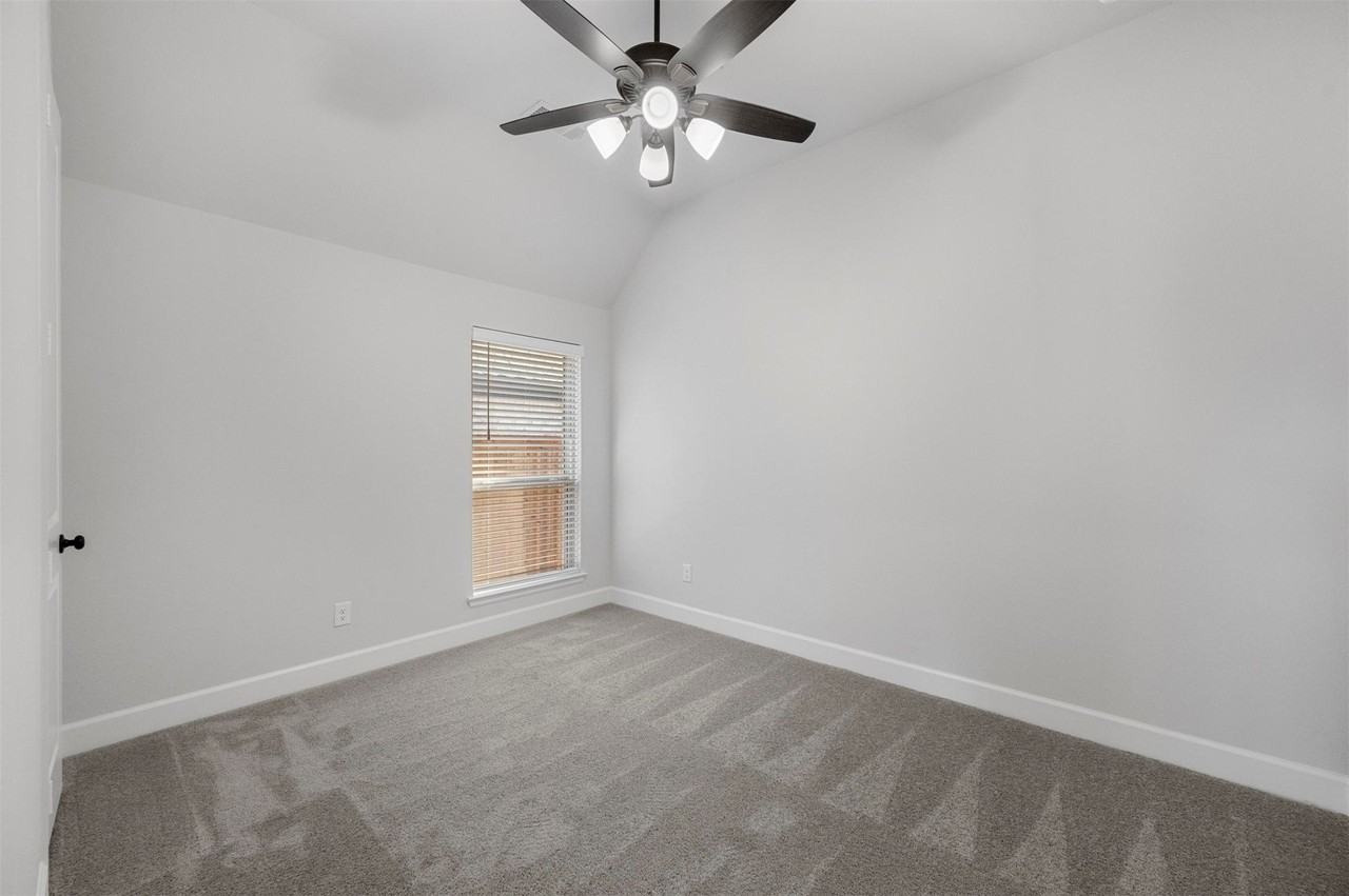 1822 Buckeye Ln - Photo 7 of 38