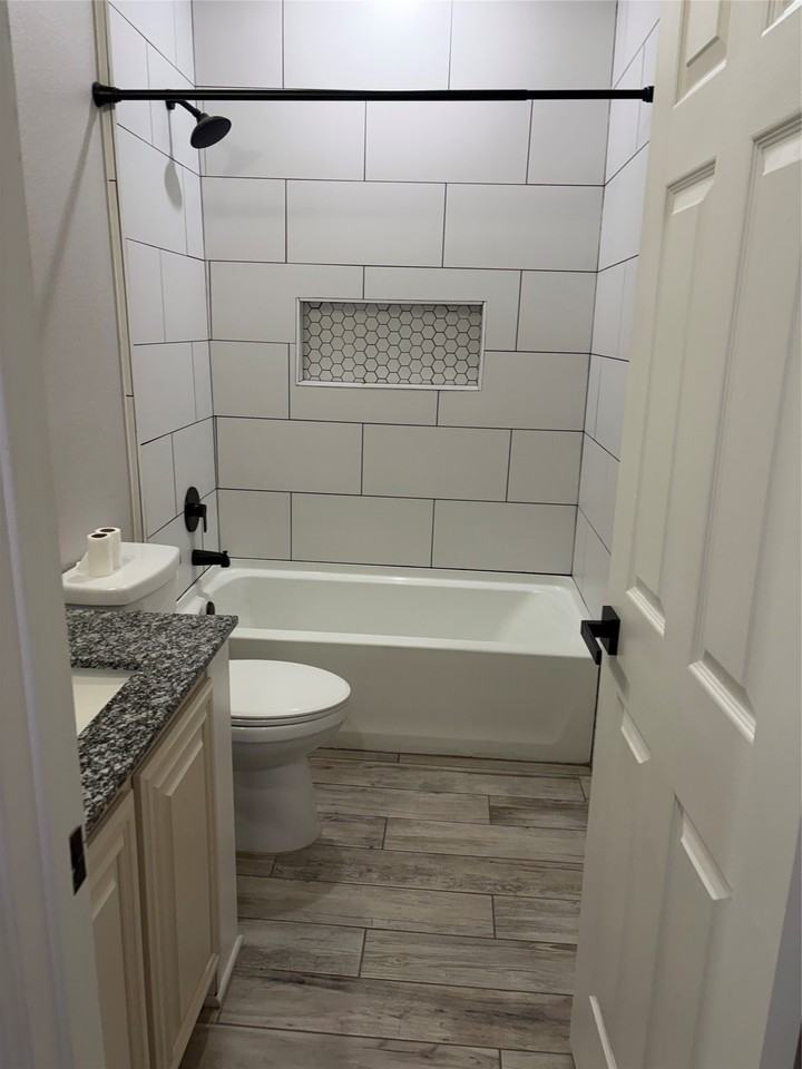 1131 W Sterrett Rd - Photo 6 of 13