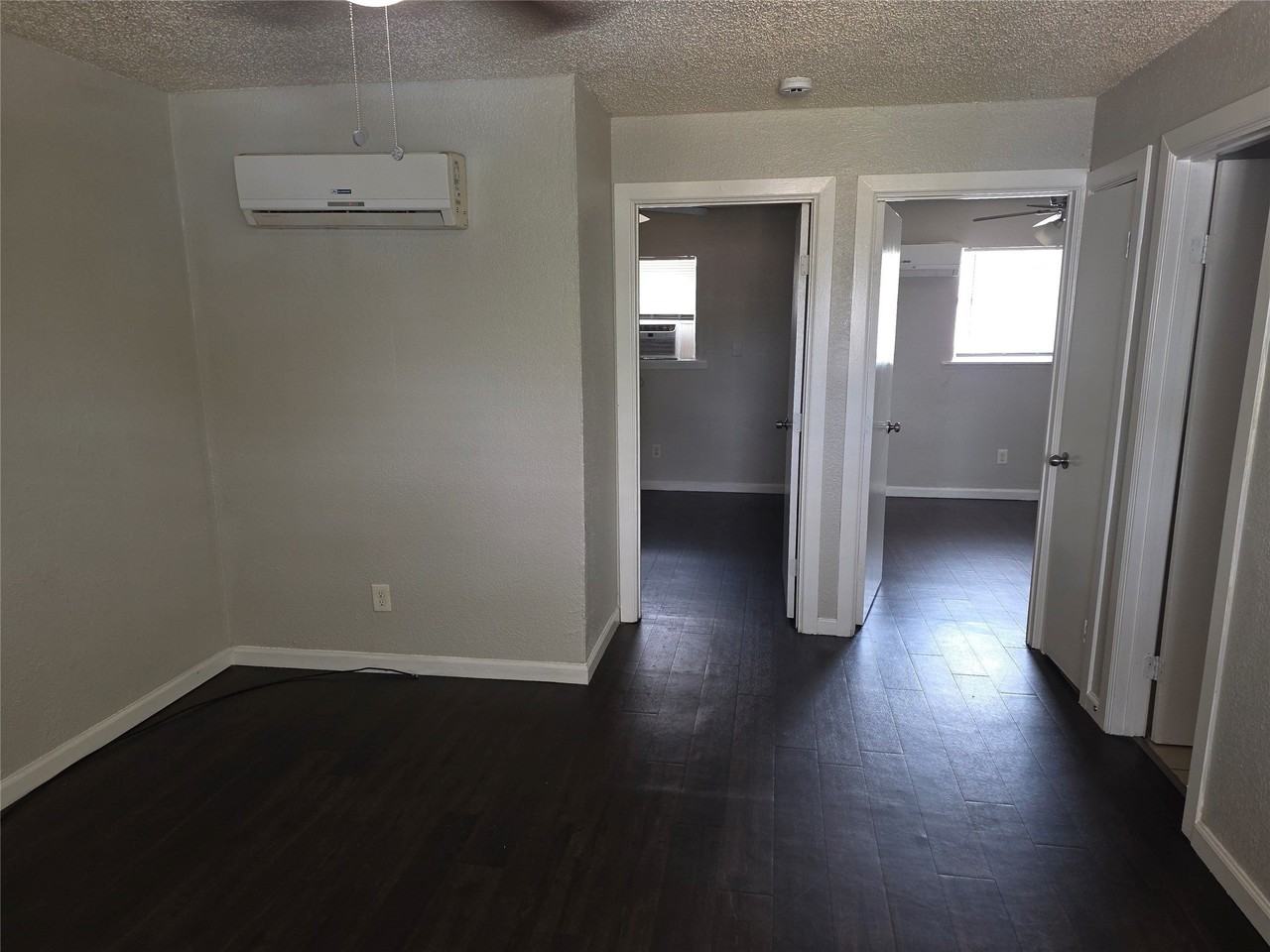 3910 Polly St #203 - Photo 5 of 8
