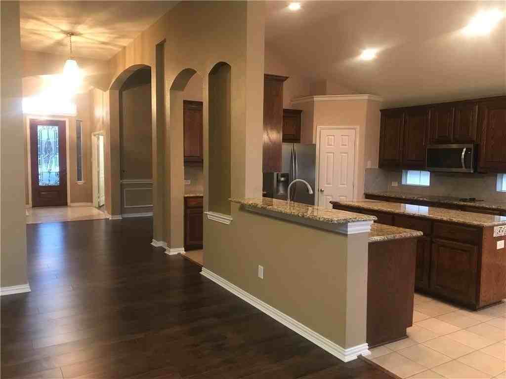 4205 Calloway Dr - Photo 2 of 17