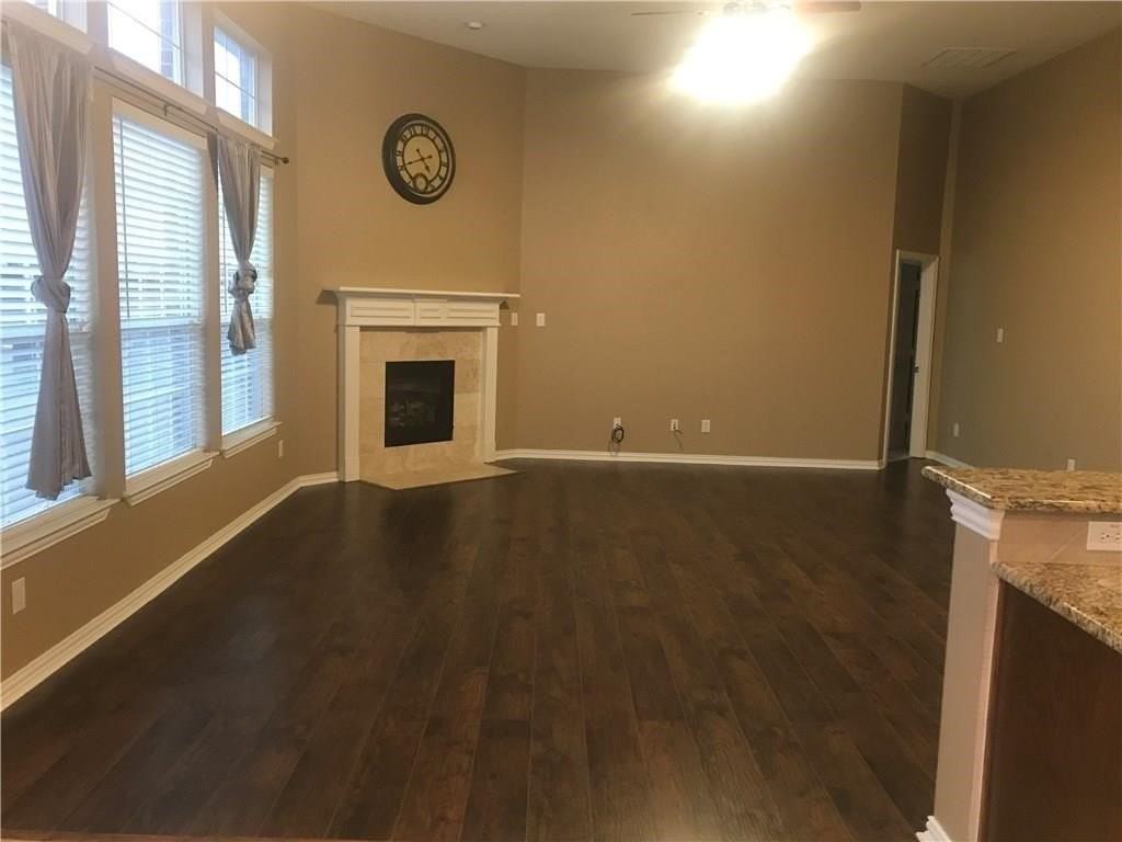 4205 Calloway Dr - Photo 5 of 17