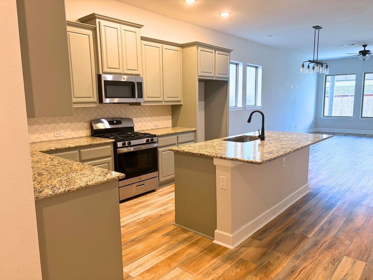 3145 Wind Knot Way - Photo 3 of 23