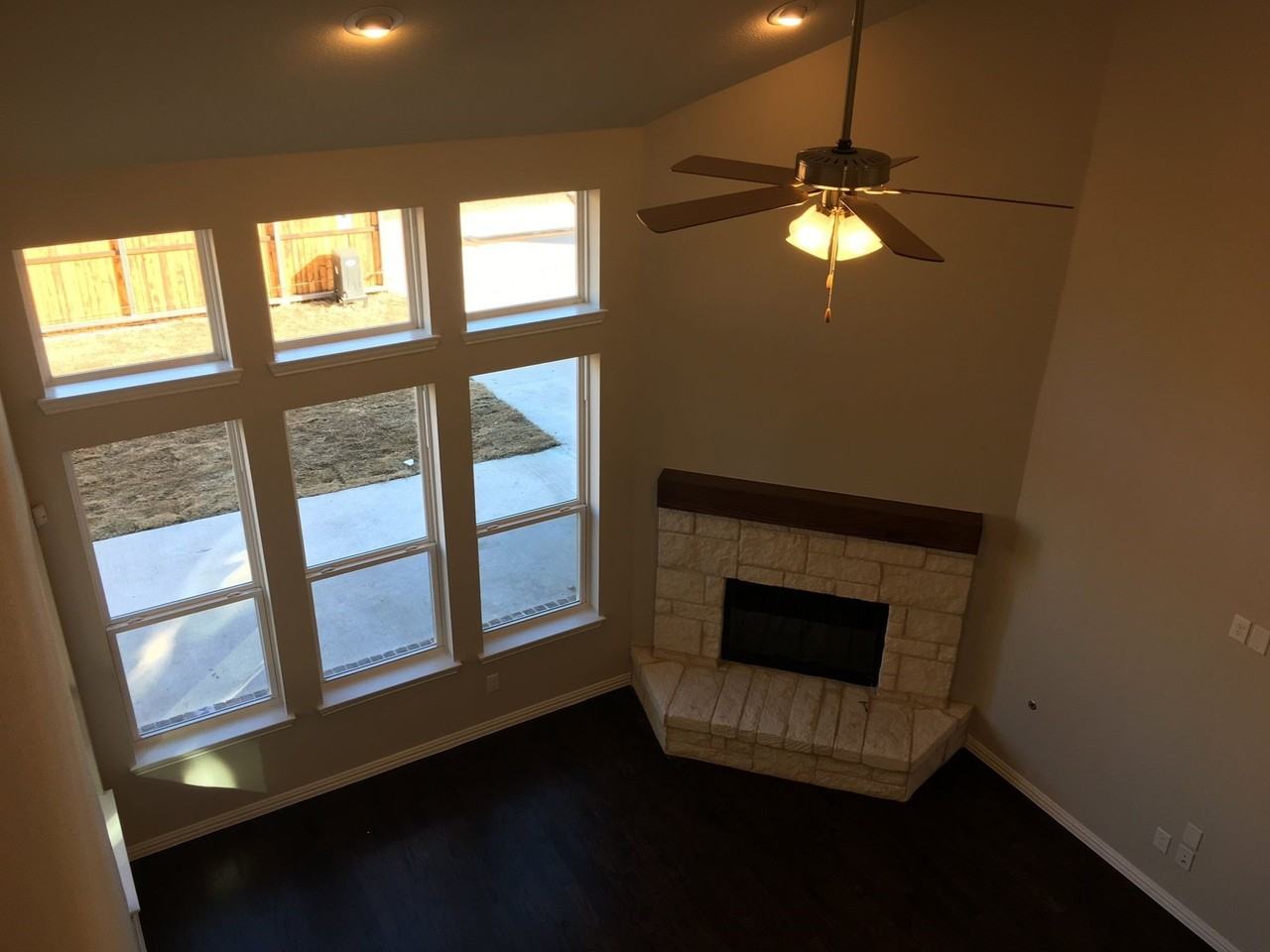 5724 Matterhorn Dr - Photo 2 of 11