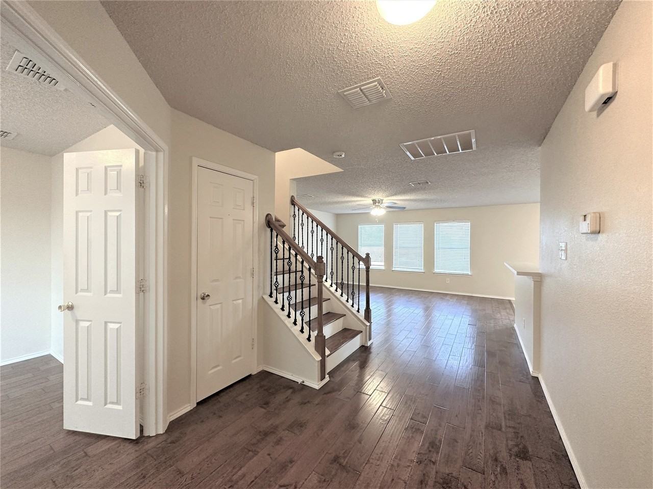 4108 Milestone Ct - Photo 3 of 17