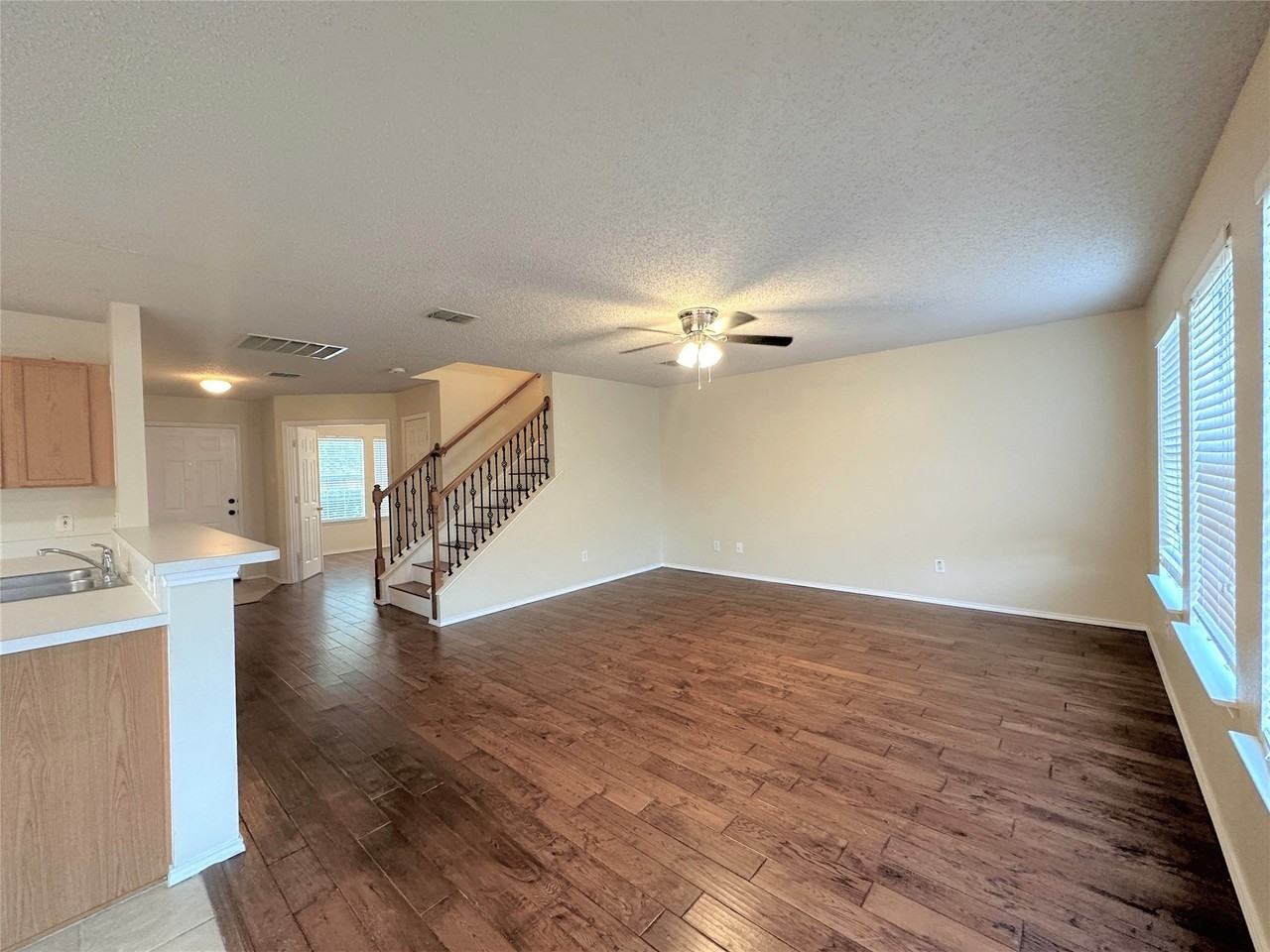 4108 Milestone Ct - Photo 5 of 17